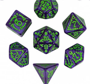 Spooky Wooky (purple)